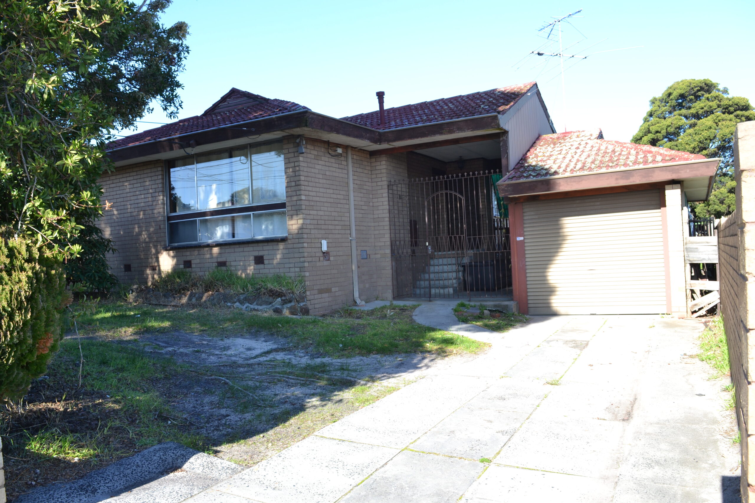 FOR LARGE FAMILIES – SPRINGVALE CENTRAL HOME