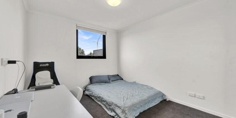 107-28 Warwick Avenue Springvale-6